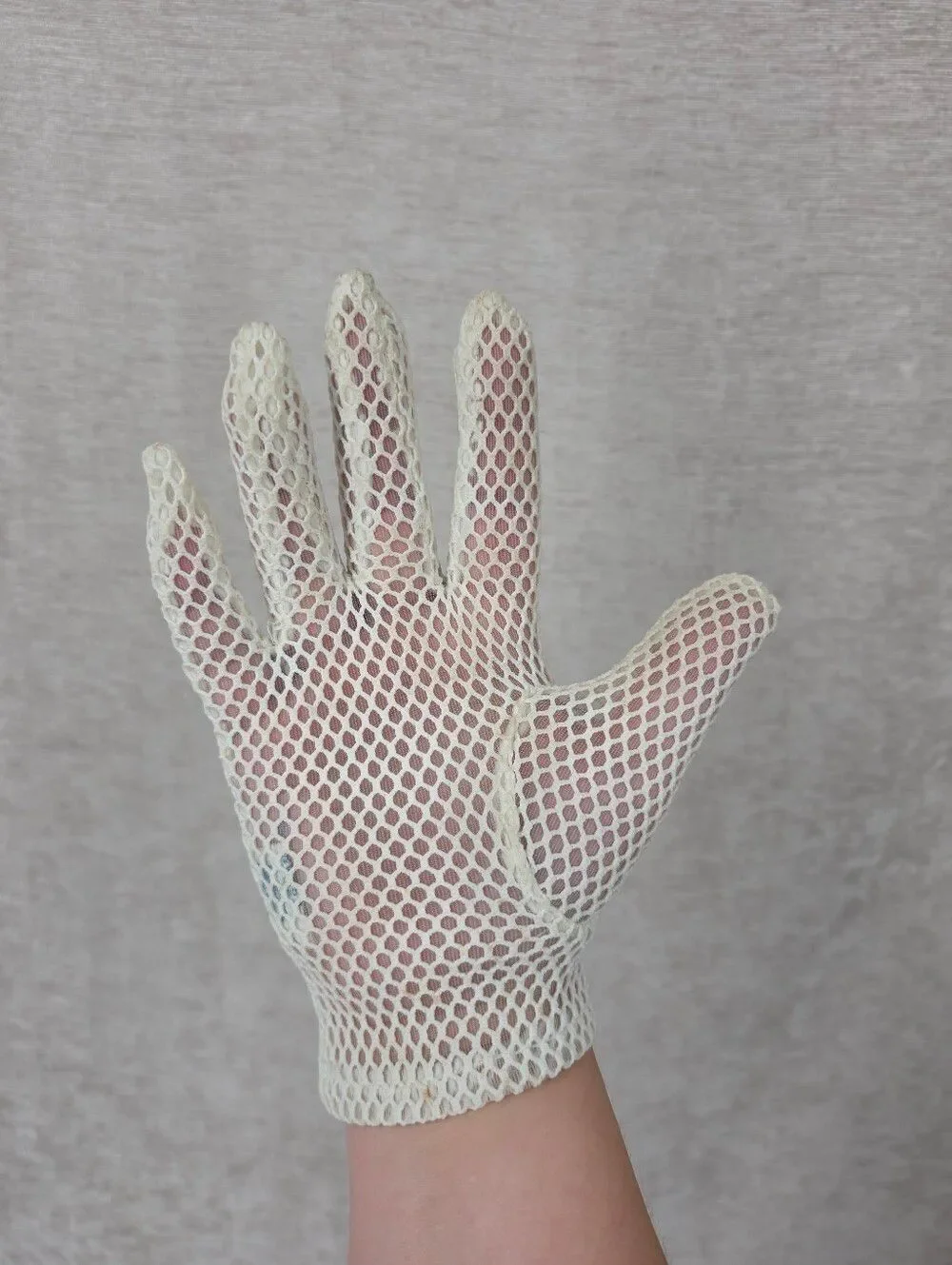 Vintage Japan Off White Mesh Fishnet Gloves